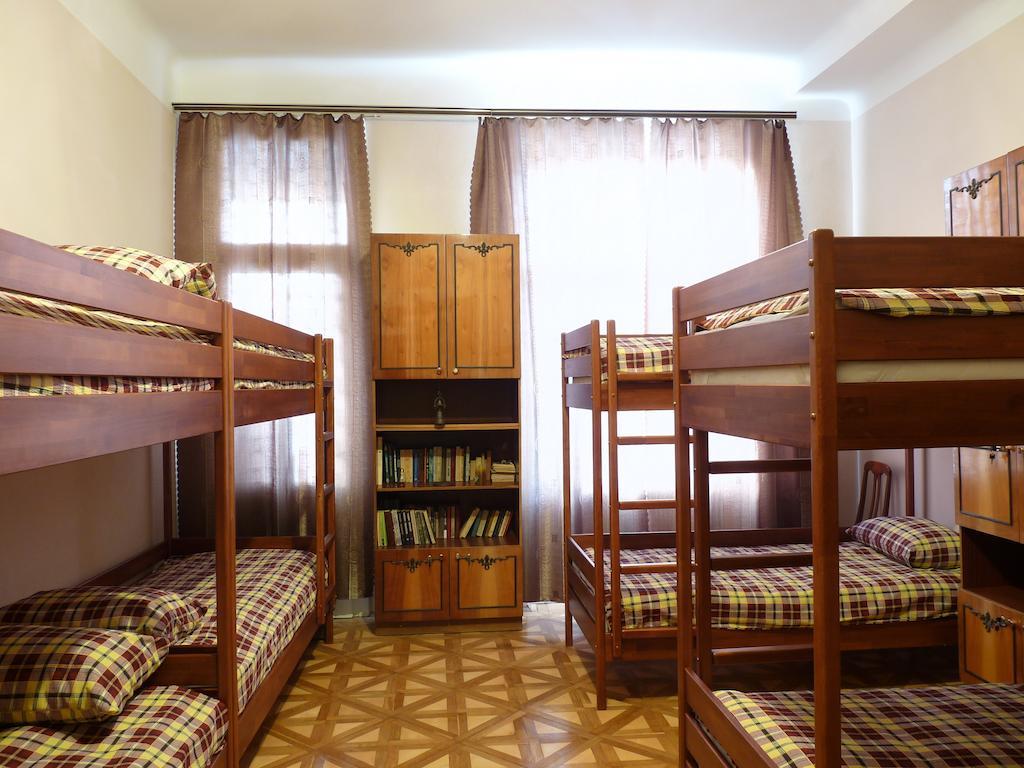 Voyager Hostel Lviv Værelse billede
